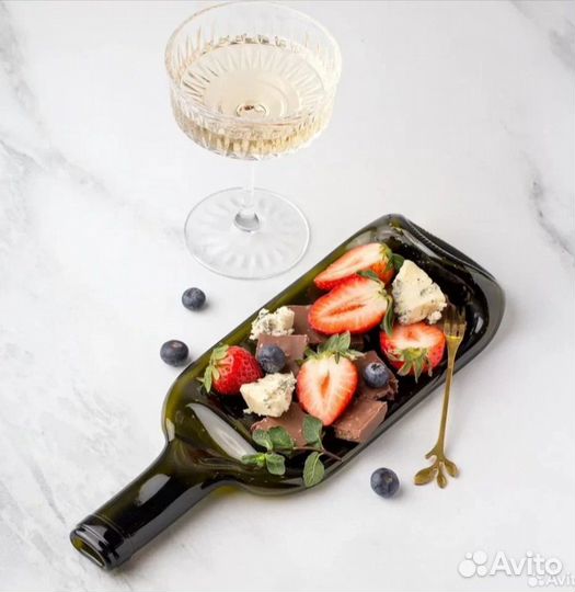 Тарелка бутылка менажница