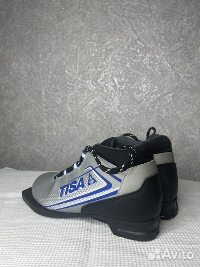 Лыжные ботинки tisa