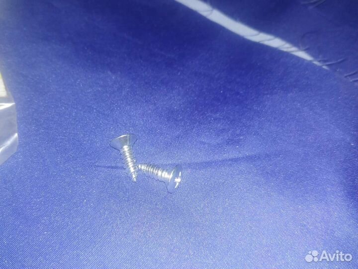 Винт направляющей бампера General Motors 94520238