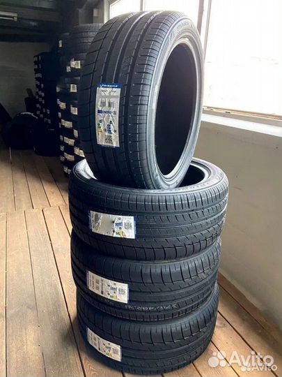 Triangle Sports TH201 255/35 R20 100Y
