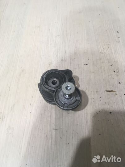 Натяжитель ремня BMW 7 Е65 N62