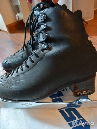Профессиональные фигурные коньки risport 26.5 разм