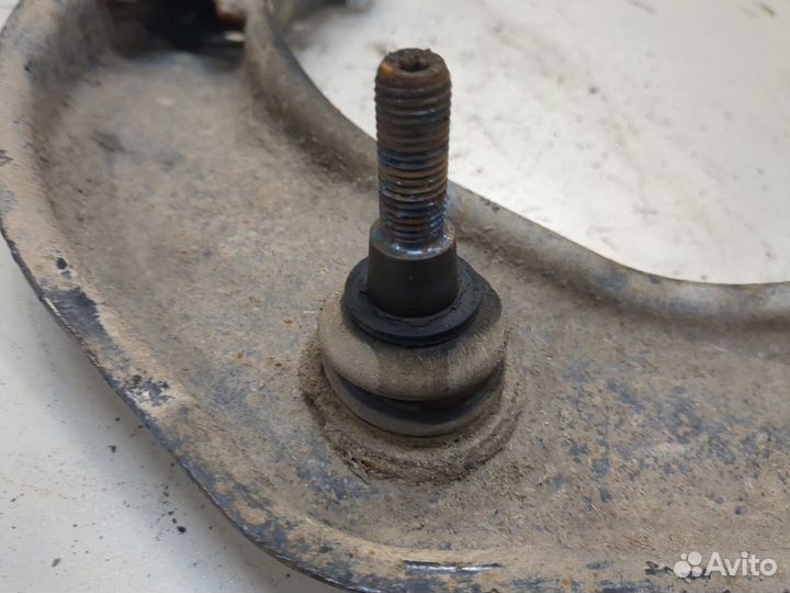 Рычаг подвески Volkswagen Amarok, 2012