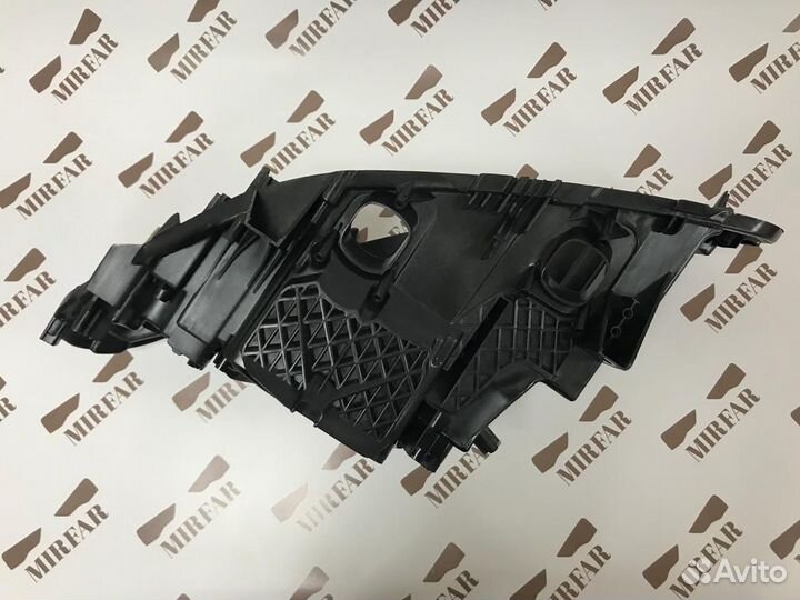 Правый корпус фары BMW 5 F10 2013-2017 Рестайлинг