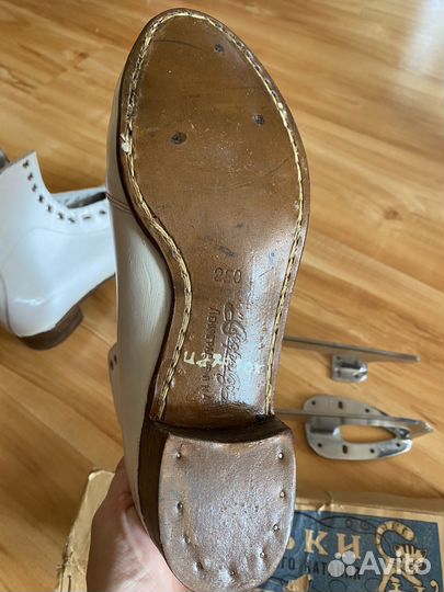 Коньки фигурные Скороход