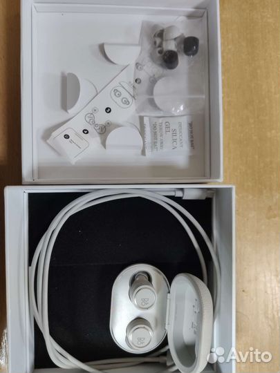 Bang olufsen beoplay e8 3 rd