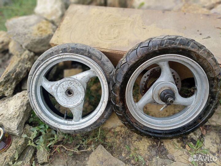 Колёса на скутер в сборе 12