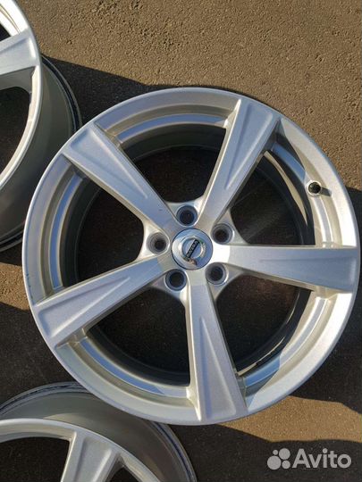 Литые диски R18 на volvo