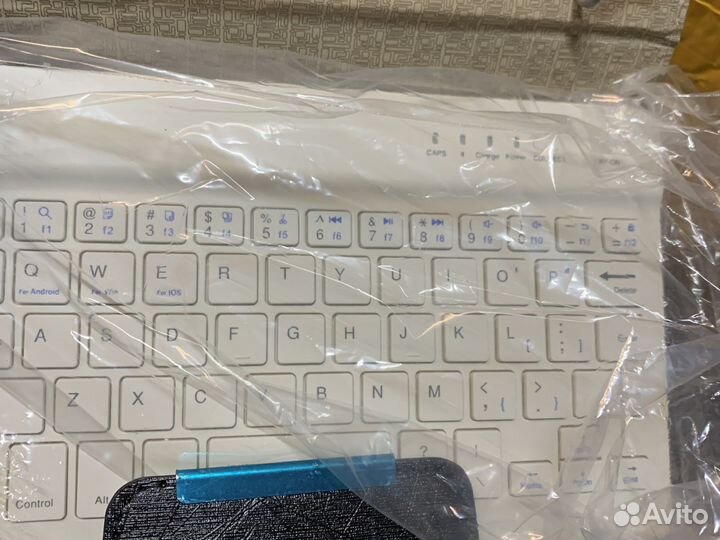 Чехол для планшета 8 дюймов с клавиатурой