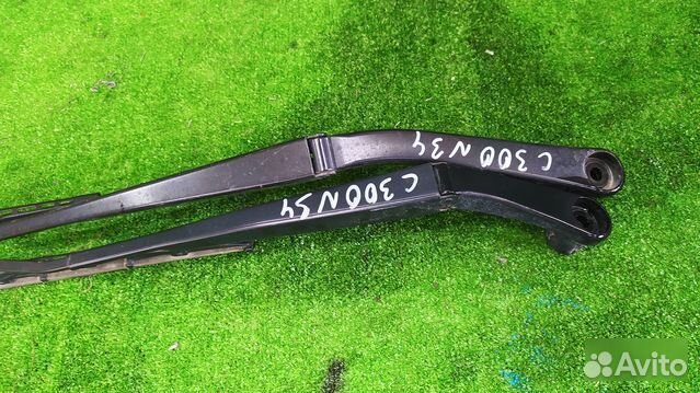 Поводок дворника передний Chrysler 300C седан EZD