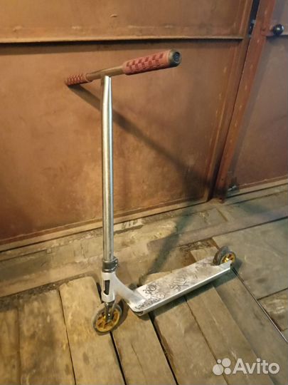 Трюковой самокат