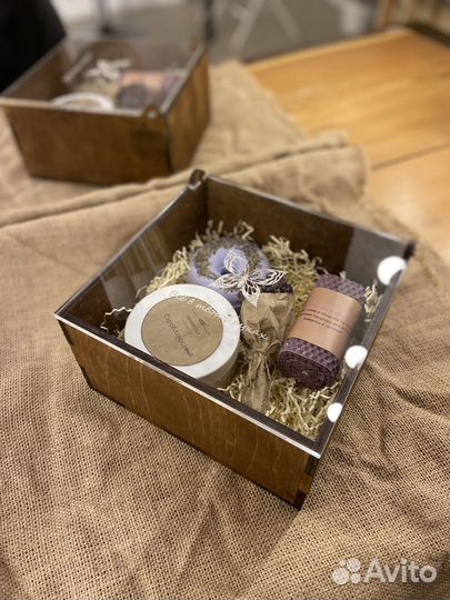 Коробка из дерева