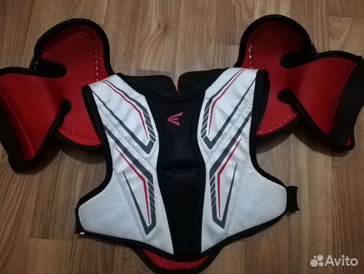 Нагрудник хоккейный