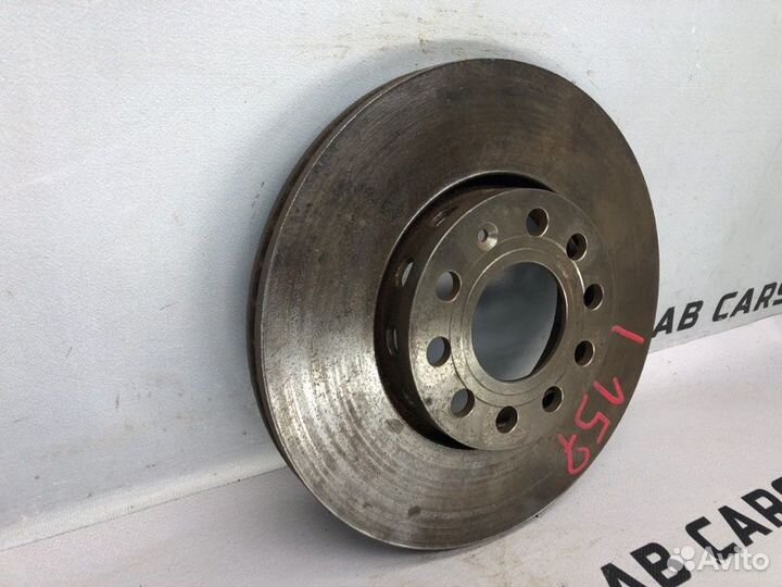 Диск тормозной передний Audi A4 B7 BRE 2.0 TDI