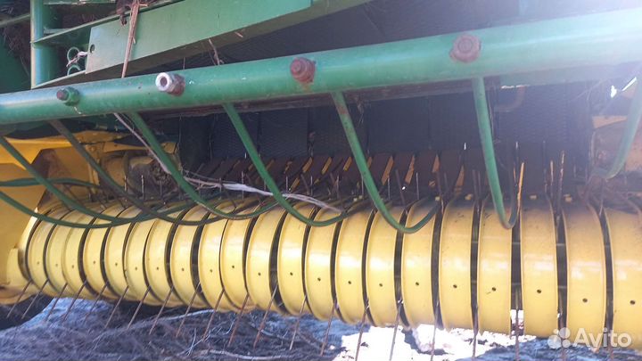 Пресс-подборщик John Deere 592, 2001