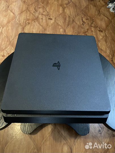 Sony playstation 4 slim