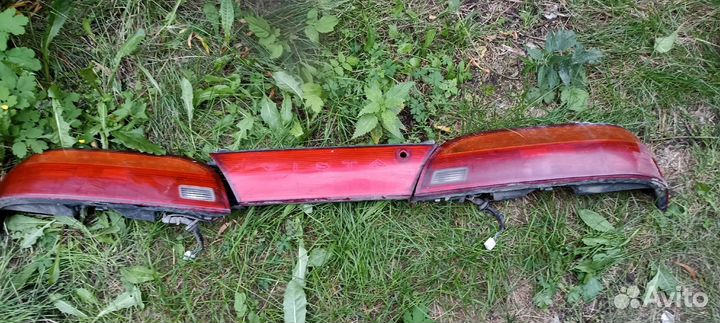 Задние габариты на Тайоту vista