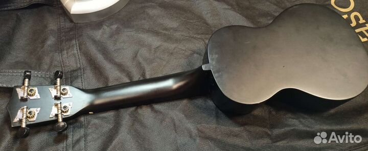 Гитара укулеле