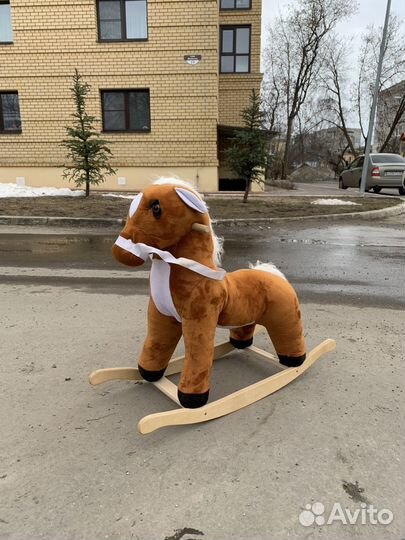 Детская лошадка качалка