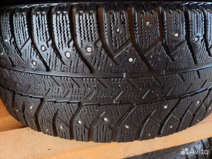 Bridgestone Ice Cruiser 5000 235/50 R18