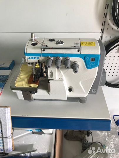 Оверлок Jack JK-е4s четырехниточный