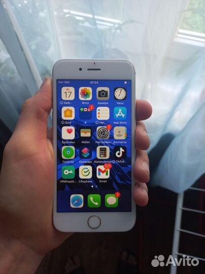 Телефон iPhone 6s