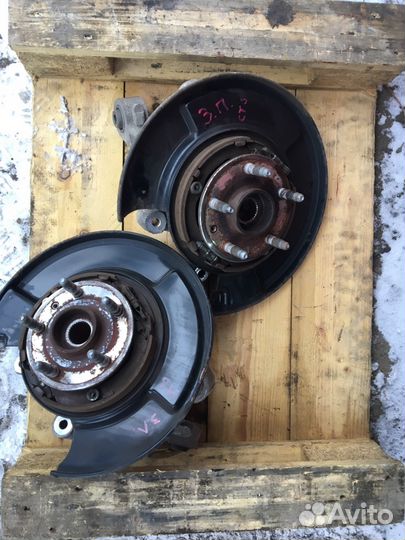 Задняя левая цапфа на Cadillac CTS 2