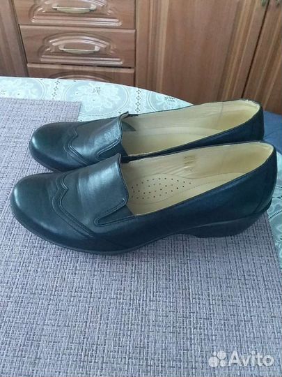 Кожаные женские туфли размер 40 фирма Отика