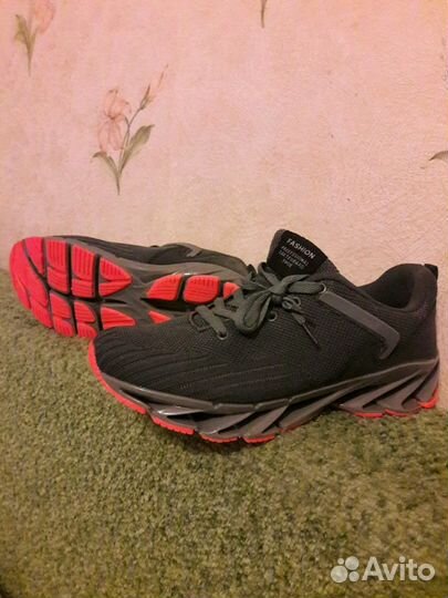 Кроссовки 41-42