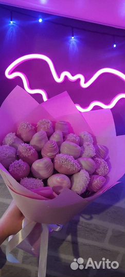 Клубника в шоколаде букеты