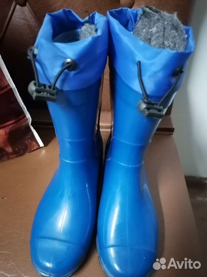 Резиновые сапоги