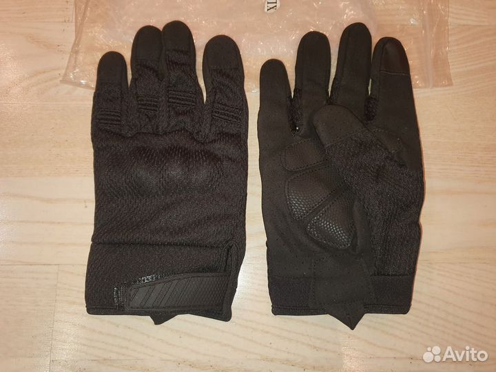 Перчатки тактические