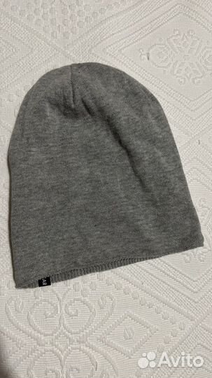 Pull and bear шапка двусторонняя L новая