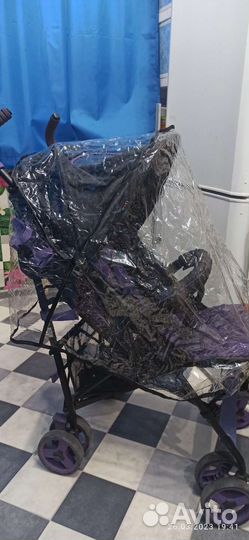 Прогулочная детская коляска трость