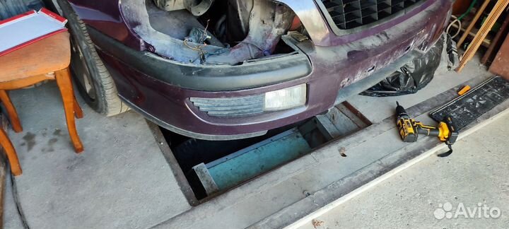 Бампер передний Opel omega b