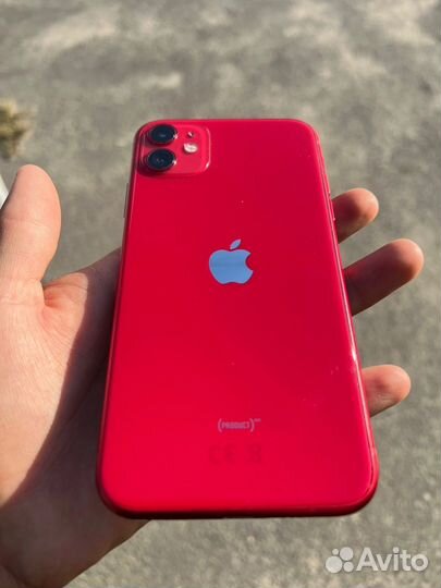 Телефон iPhone 11