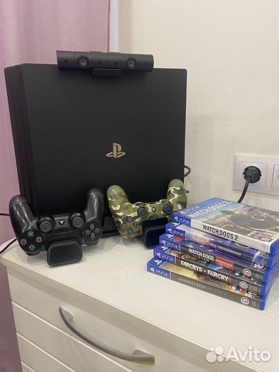 Sony PS4 pro 1tb SSD