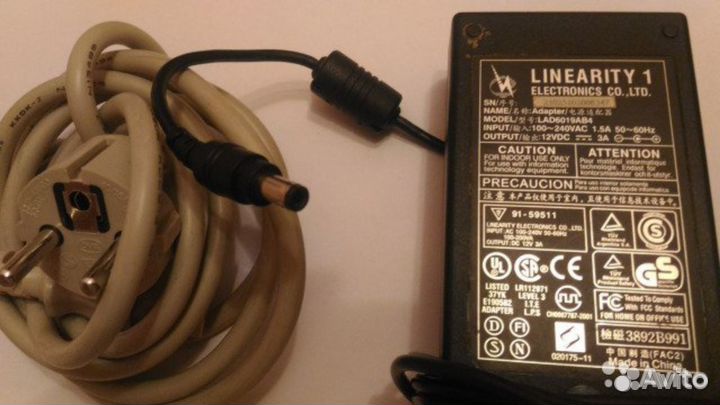 Блок питания для ноутбуков и мониторов