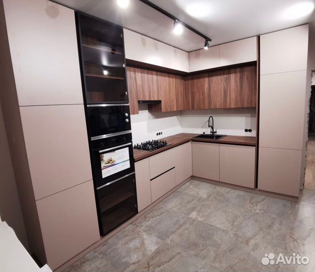 Новый кухонный гарнитур/ встроенная кухня на заказ