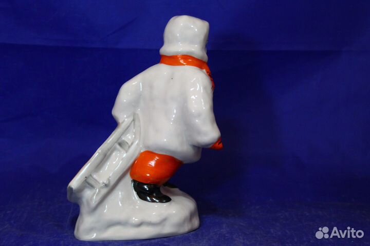 С санками девочка мальчик счастливое детство очень