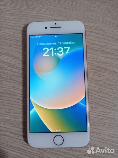 Телефон iPhone 8 64 gb