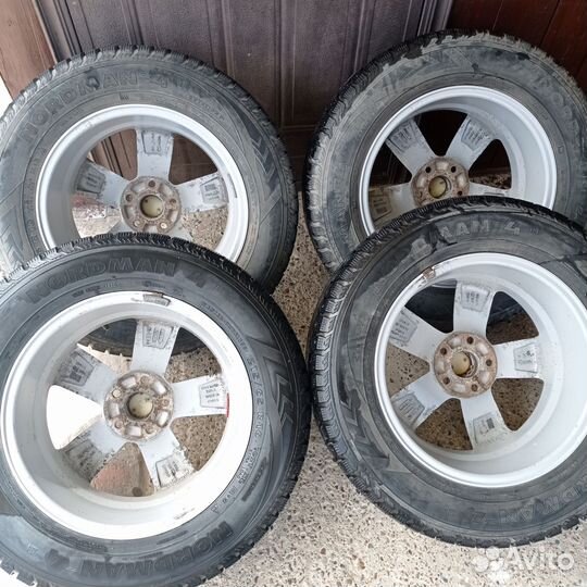 Nordman Nordman 4 215/65 R16