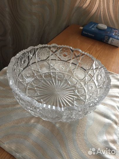 Ваза хрустальная