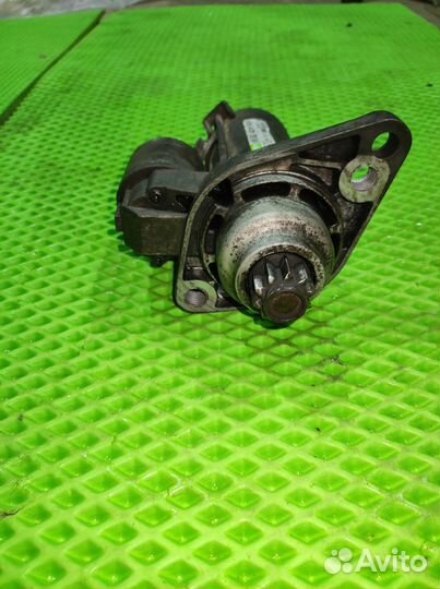 Стартер VW Passat B6