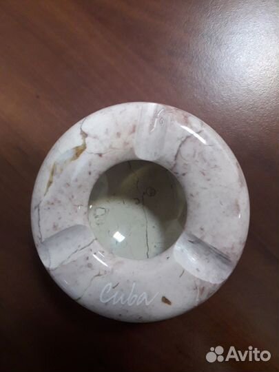 Пепельница мрамор