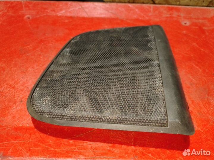 Крышка динамика задняя правая Opel Vectra A седан