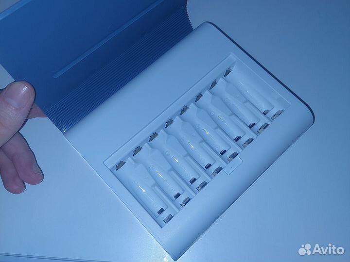 Зарядное устройство аа/ааа