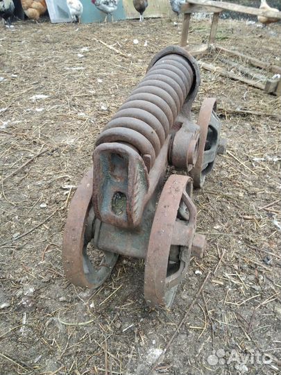 Каретка дт 75