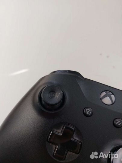 Xbox ONE 2 геймпада