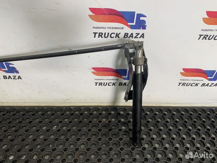 2580038 Кронштейн верхнего спойлера